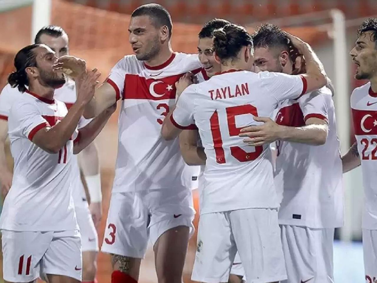 Türkiye - Portekiz A Milli takımda ilk 11 Türkiye - Portekiz A Milli takımda ilk 11