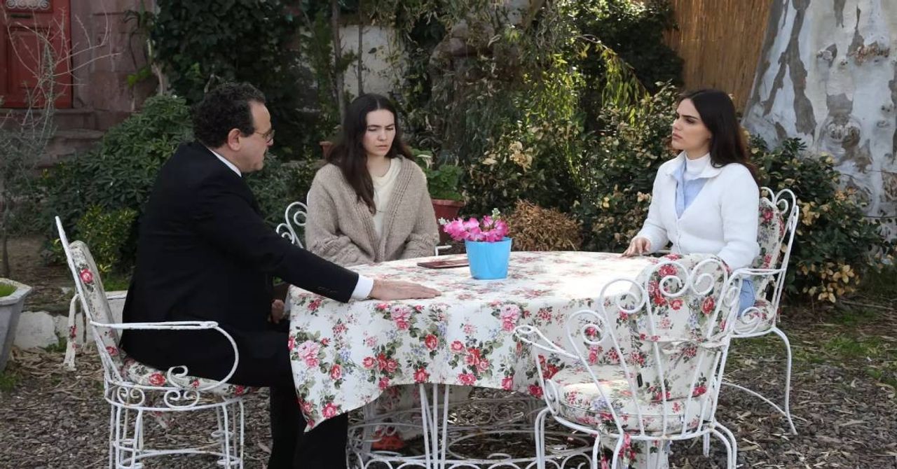 Üç Kız Kardeş 79. bölüm fragmanı: Üç Kız Kardeş yeni bölümde neler olacak? Kanal D Üç Kız Kardeş yeni bölüm ne zaman, saat kaçta?