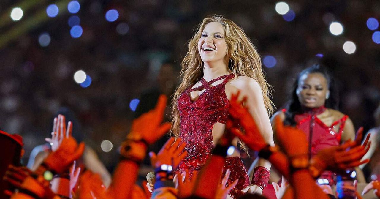 Ünlü Şarkıcı Shakira Kimdir Ünlü Şarkıcı Shakira Kimdir