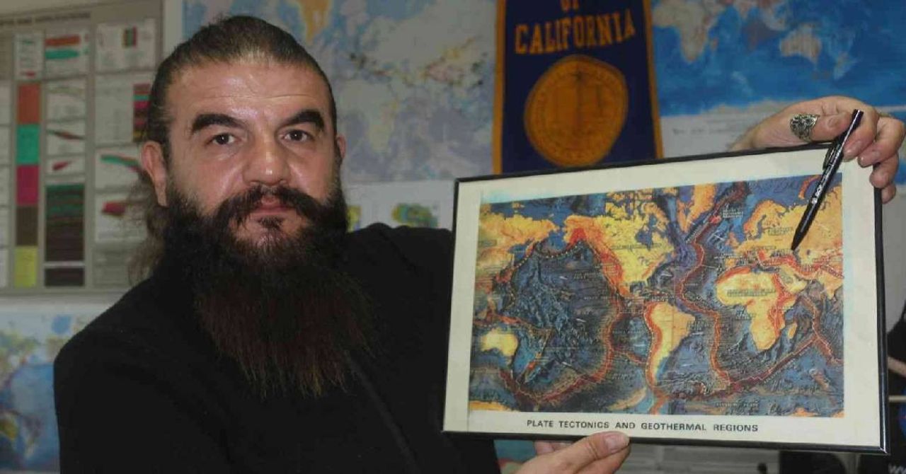 Van depremi Mustafa Toker Van depremi Mustafa Toker