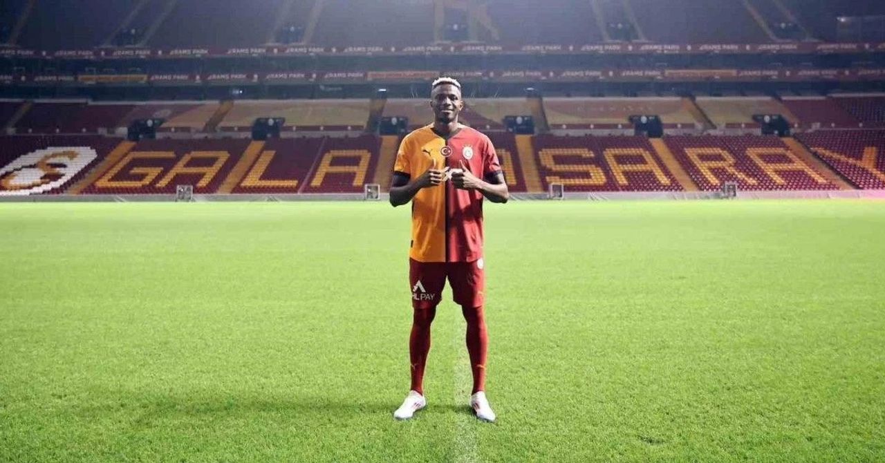 Victor Osimhen’in gol şarkısı belli oldu: O müzikle taraftarı coşturacak Victor Osimhen’in gol şarkısı belli oldu: O müzikle taraftarı coşturacak