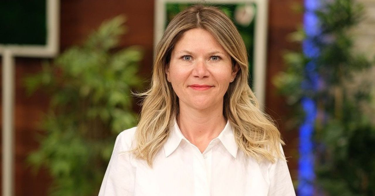 Yeditepe Üniversitesi Beslenme ve Diyetetik Bölümü Başkanı Doç. Dr. Binnur Okan Bakır, ramazan ayında nasıl beslenmemiz gerektiğine dair önemli açıklamalarda bulundu. Yeditepe Üniversitesi Beslenme ve Diyetetik Bölümü Başkanı Doç. Dr. Binnur Okan Bakır, ramazan ayında nasıl beslenmemiz gerektiğine dair önemli açıklamalarda bulundu.