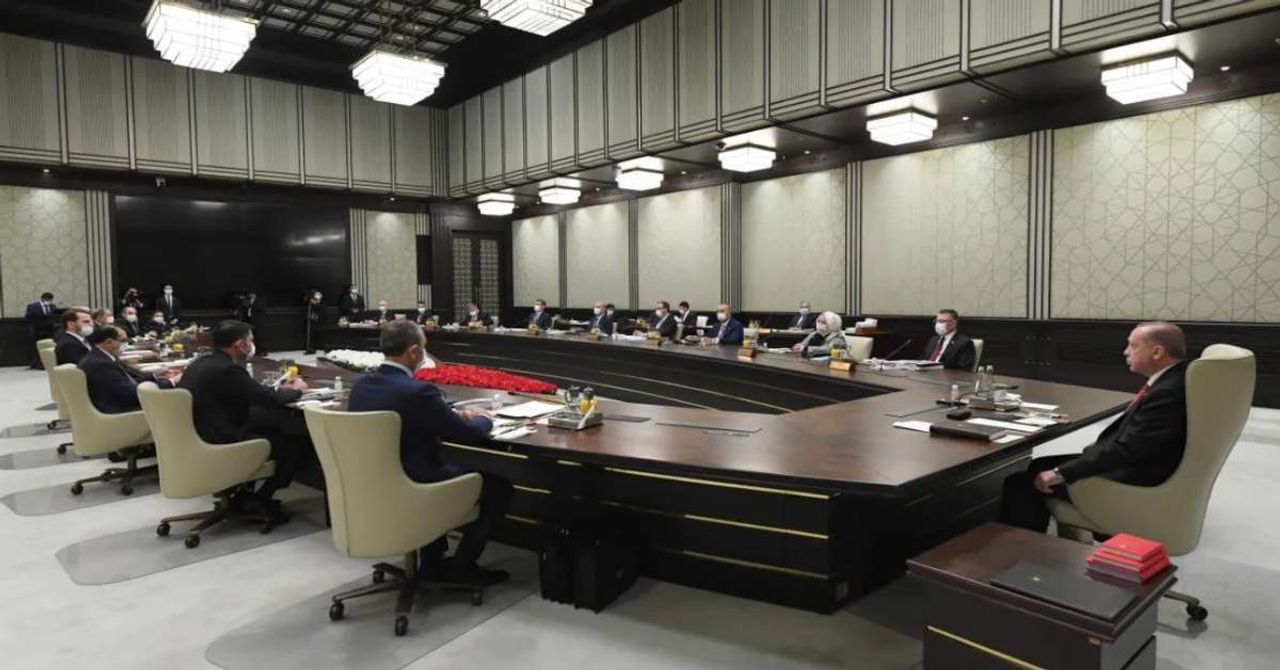Yeni Kabine Üyeleri Yeni Kabine Üyeleri