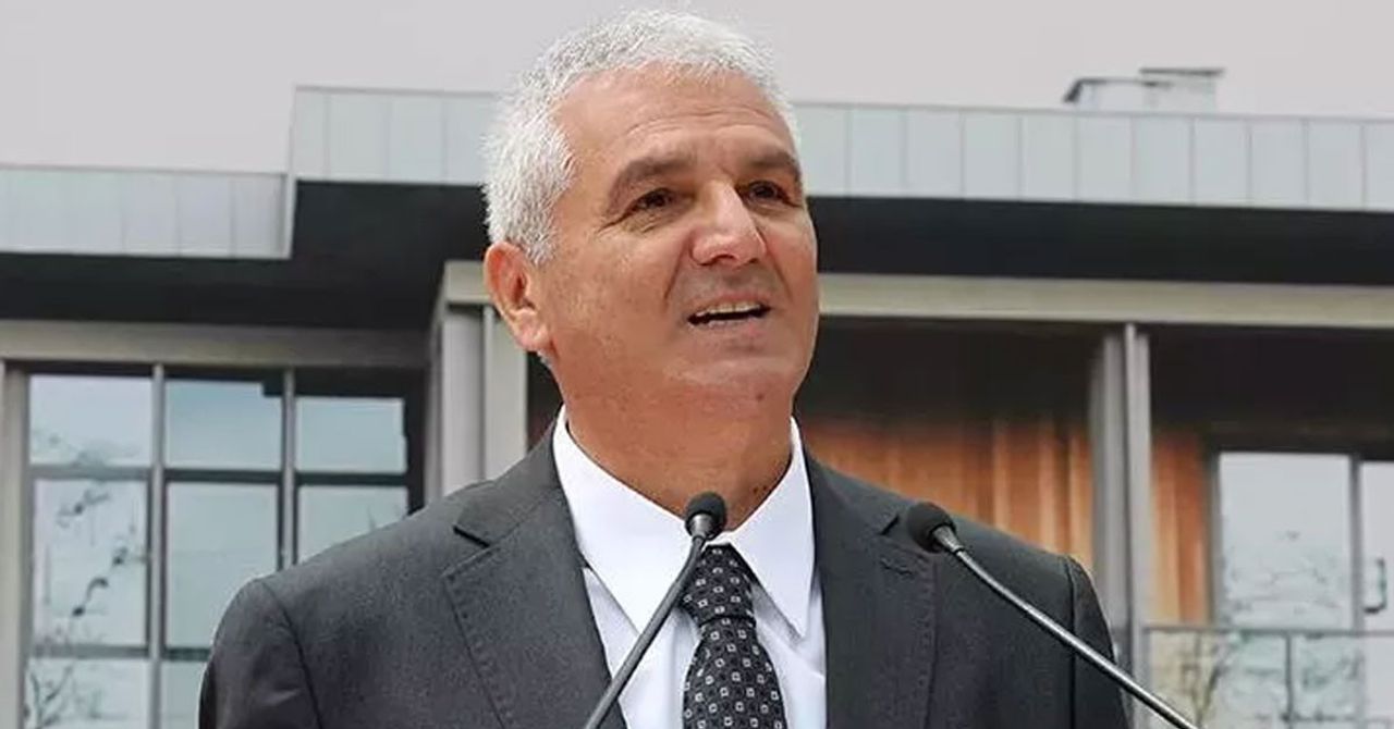 Yeni MHK Başkanı Sabri Çelik oldu. Yeni MHK Başkanı Sabri Çelik oldu.