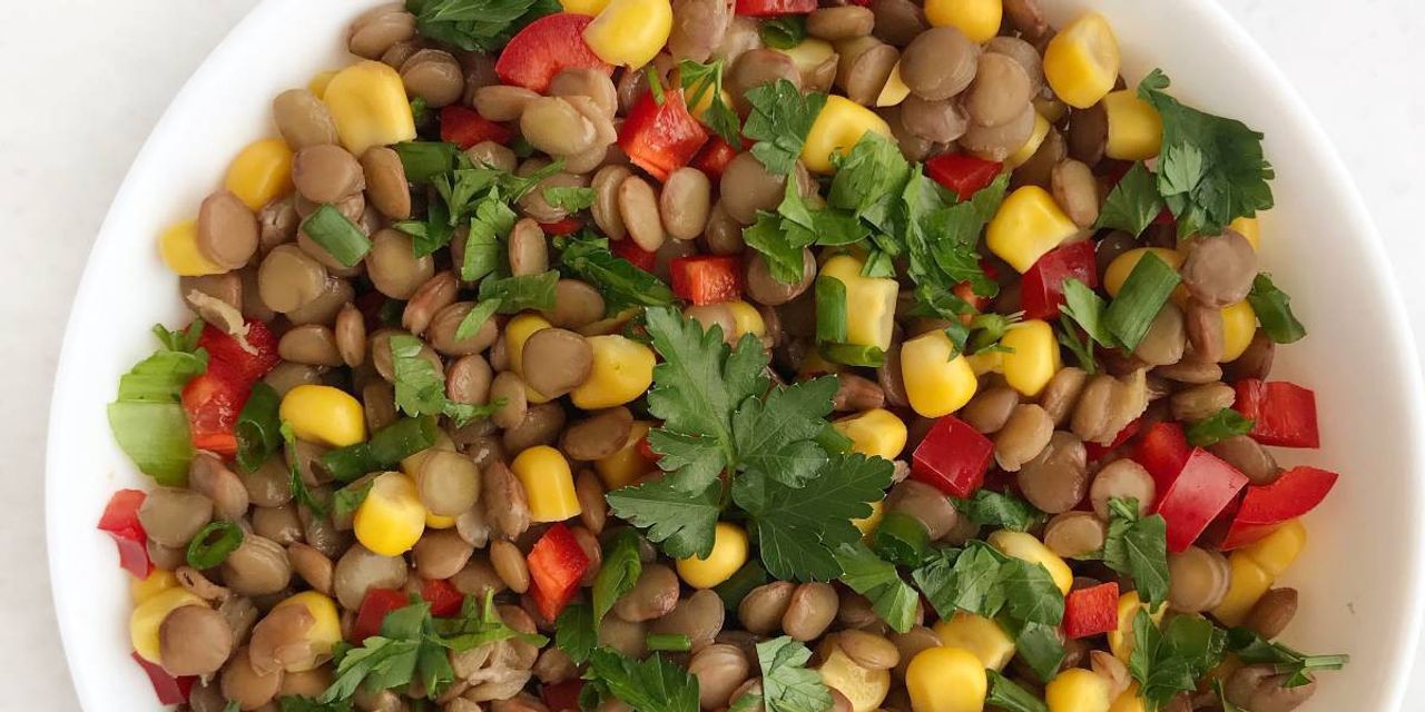 Yeşil Mercimek Salatası Yeşil Mercimek Salatası