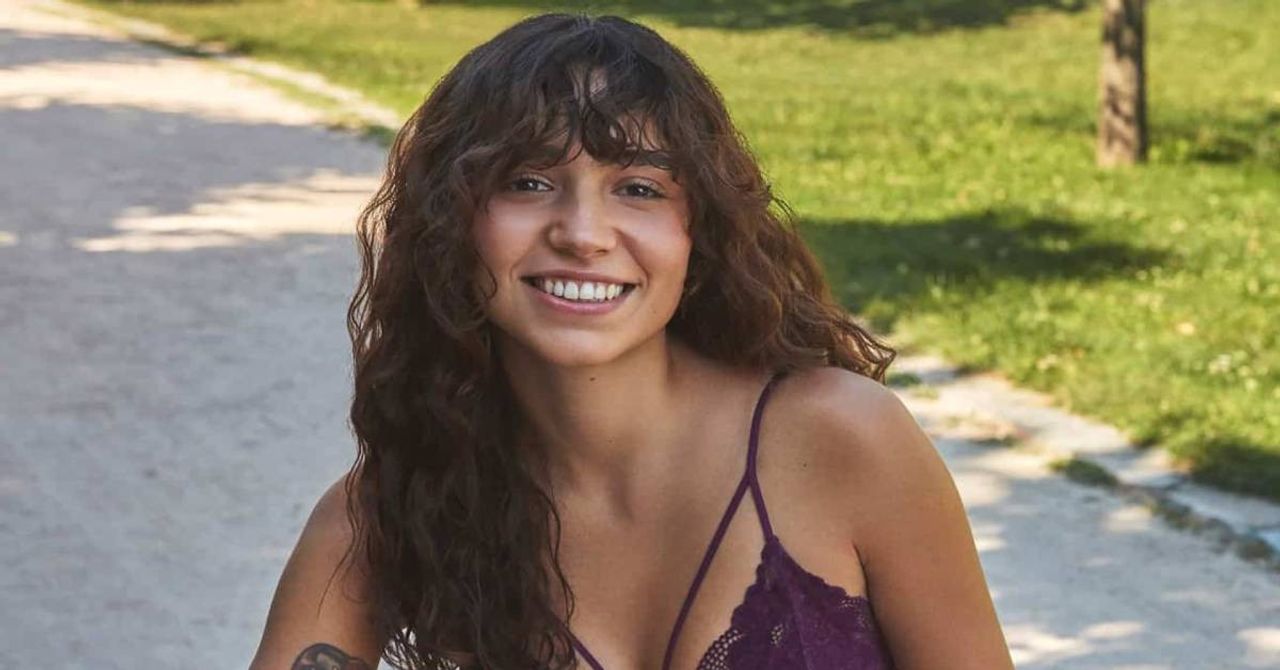 Zeynep Bastık Zeynep Bastık