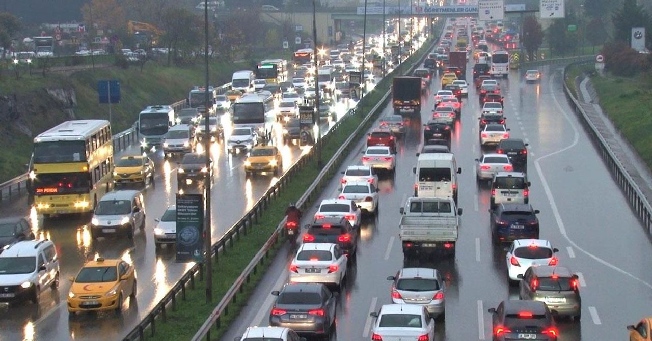 Zorunlu trafik sigortasında yeni düzenleme geliyor: Aylık prim oranı artış oranında değişikliğe gidildi! Zorunlu trafik sigortasında yeni düzenleme geliyor: Aylık prim oranı artış oranında değişikliğe gidildi!