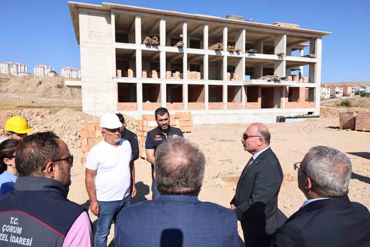 ÇORUM VALİSİ ALİ ÇALGAN, YAPILAN ÇALIŞMALARI YERİNDE İNCELEDİ.