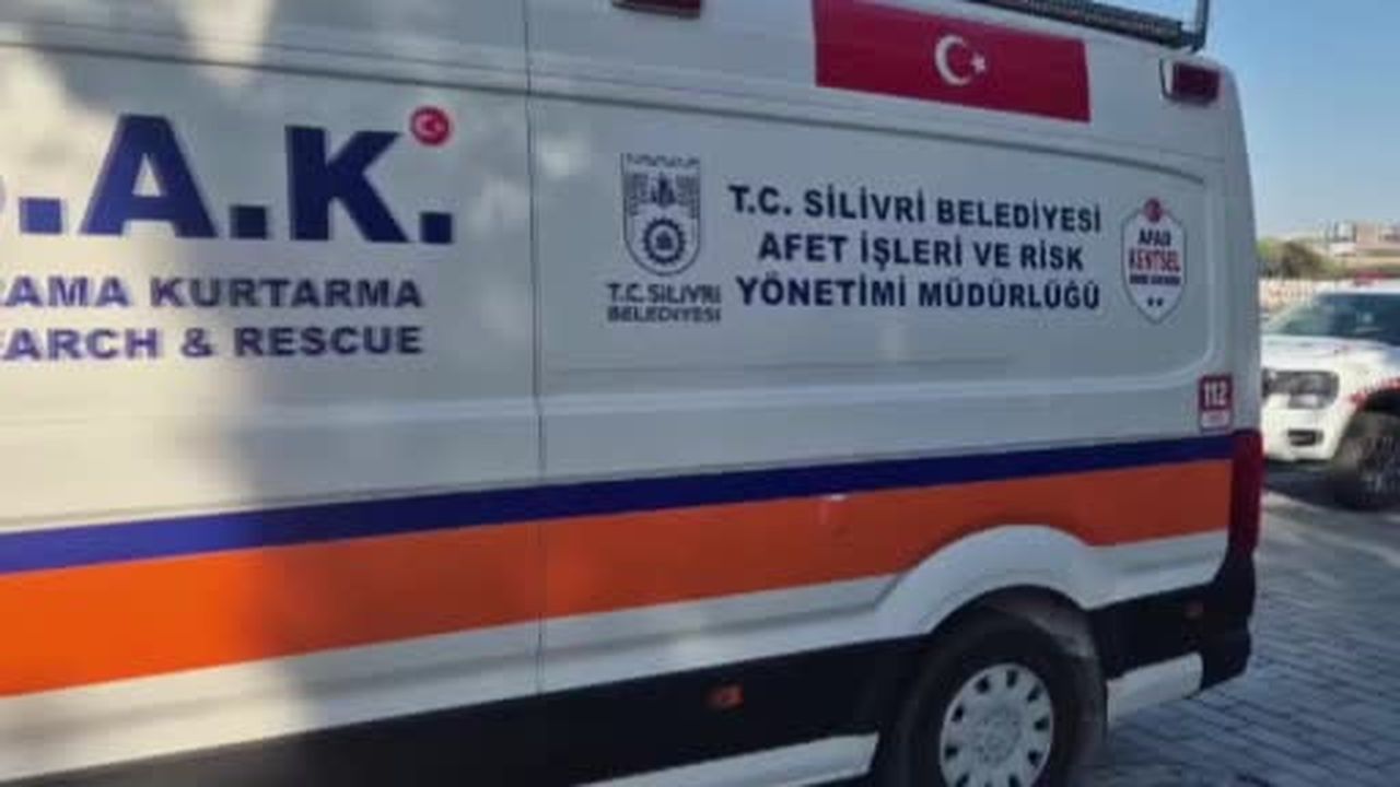 Silivri açıklarında iki ticari gemi çarpıştı, ekiplerin çalışmaları sürüyor