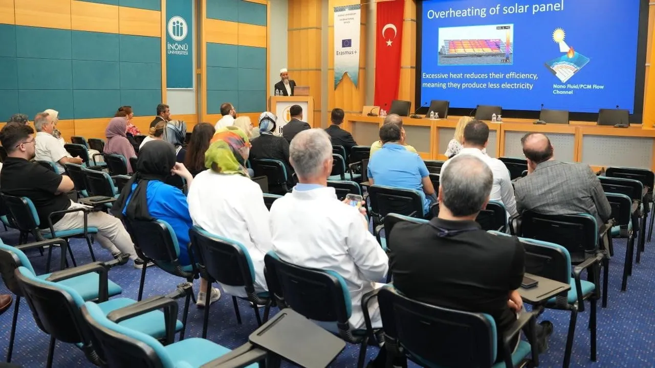 İNÖNÜ ÜNİVERSİTESİ'NDE KÜRESEL AKADEMİK İŞ BİRLİKLERİ ELE ALINDI