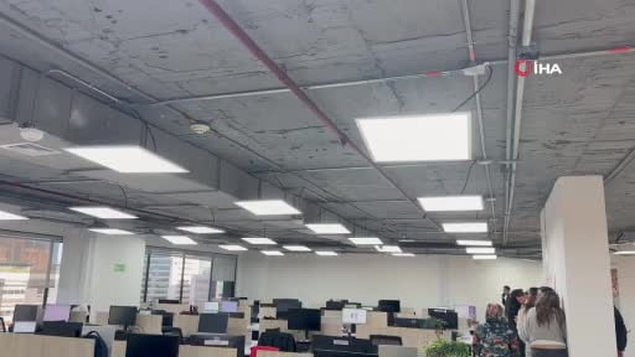 Kolombiya'nın Antioquia eyaletinde 7.1 büyüklüğünde deprem meydana geldi.