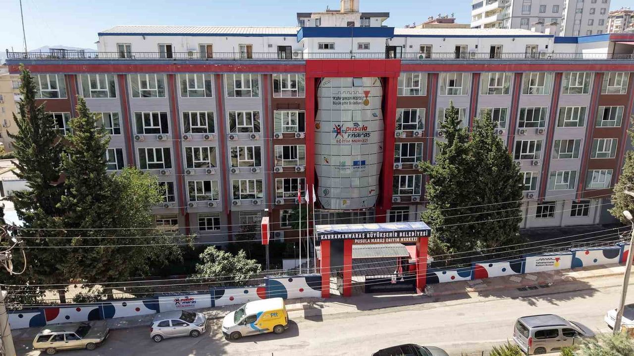 KAHRAMANMARAŞ BÜYÜKŞEHİR BELEDİYESİNİN HAYATA GEÇİRDİĞİ PUSULA MARAŞ EĞİTİM MERKEZİ, BİNİN...
