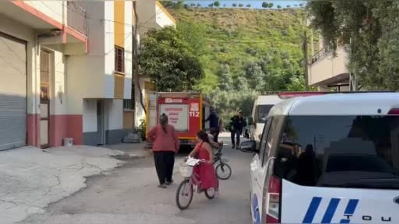 Osmaniye’de odunluk yangını eve sıçramadan söndürüldü