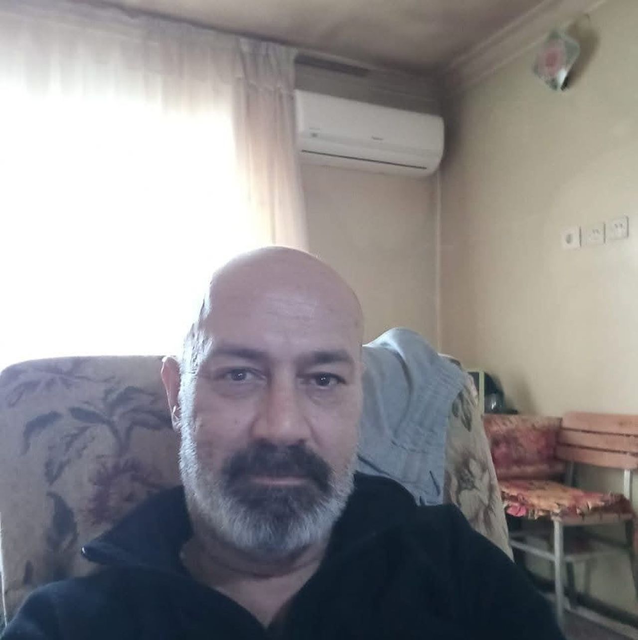DENİZLİ’NİN MERKEZEFENDİ İLÇESİNDE BİR EVDE SİGARADAN ÇIKTIĞI DEĞERLENDİRİLEN YANGINDA 57...