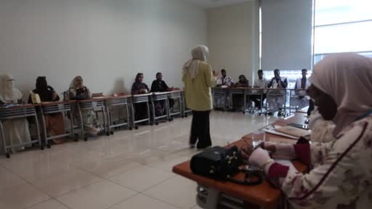 Moritanyalı öğrenciler Konya'da Türkçe öğreniyor