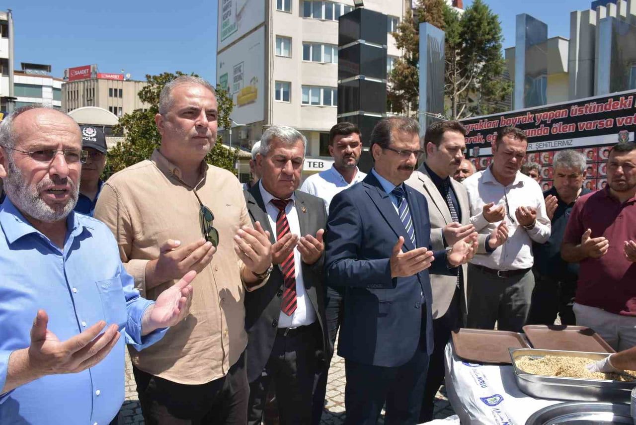 MANİSA’NIN SALİHLİ İLÇESİNDE ŞEHİT AİLELERİ, MUHARREM AYI DOLAYISIYLA TÜM ŞEHİTLERİN AZİZ...
