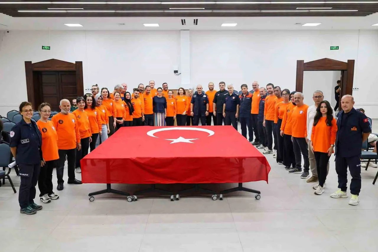 MENTEŞE’DE AFETLERE KARŞI DAHA DİRENÇLİ BİR KENT OLUŞTURULMASI AMACIYLA YÜRÜTÜLEN ÇALIŞMALAR...