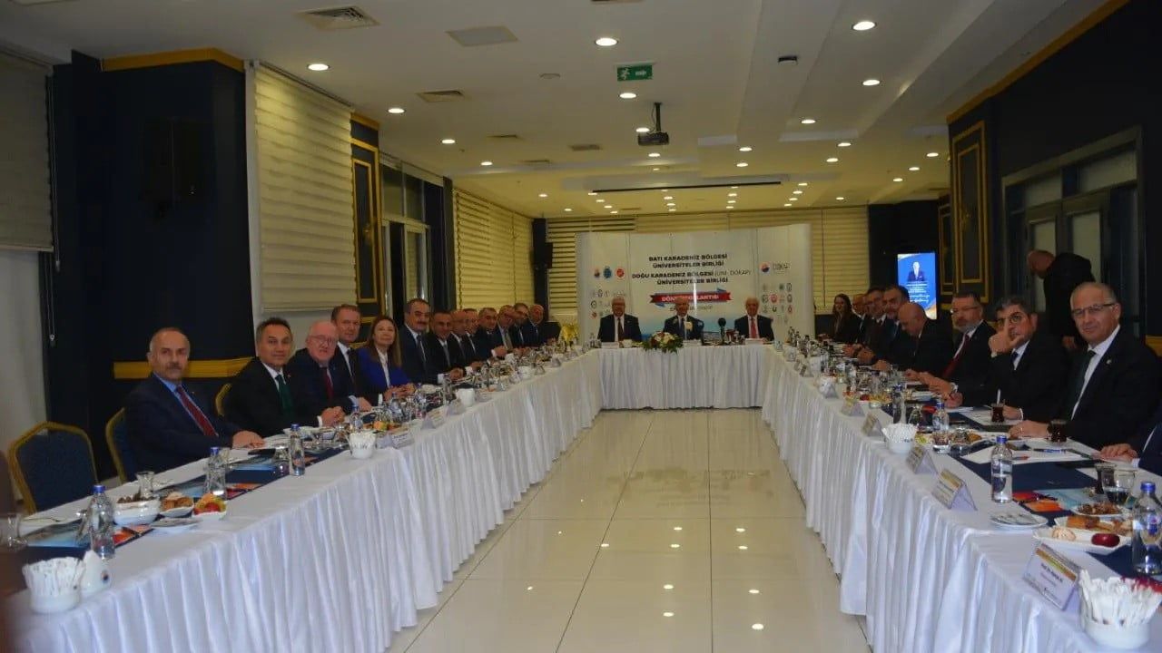 SİNOP ÜNİVERSİTESİ EV SAHİPLİĞİNDE DÜZENLENEN ÜNİ-DOKAP ÜNİVERSİTELER BİRLİĞİ VE BATI KARADENİZ...