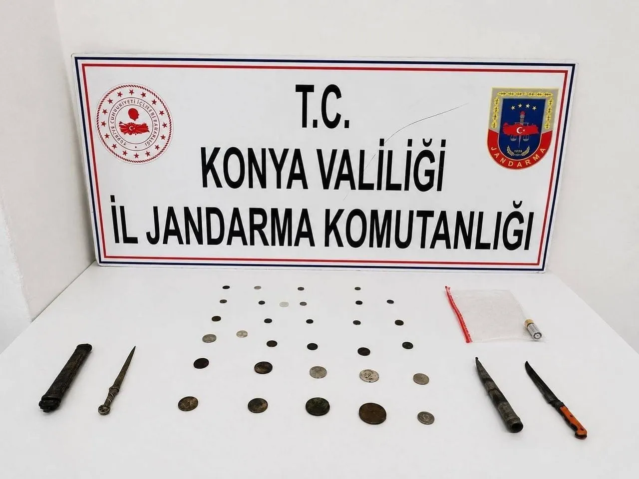 KONYA’DA JANDARMA EKİPLERİNİN SUÇ VE SUÇLULUK FAALİYETLERİNİN ÖNLENMESİNE YÖNELİK YÜRÜTTÜĞÜ...