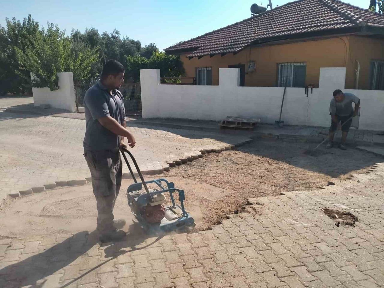 KEMER BELEDİYESİ FEN İŞLERİ MÜDÜRLÜĞÜ EKİPLERİ, İLÇE GENELİNDE VATANDAŞLARIN YAŞAM KALİTESİNİ...