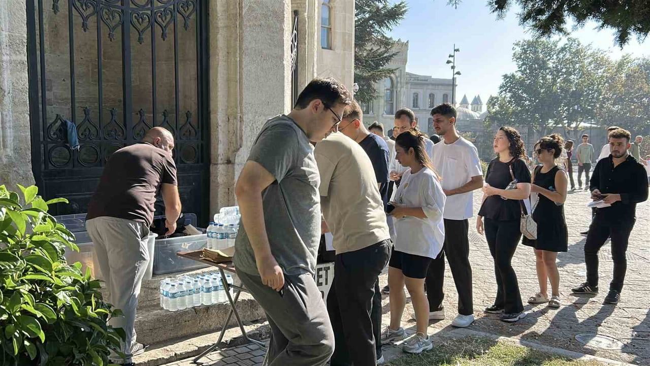 KAMU PERSONELİ SEÇME SINAVI (KPSS) LİSANS GENEL YETENEK-GENEL KÜLTÜR OTURUMU İÇİN ADAYLAR SABAHIN...