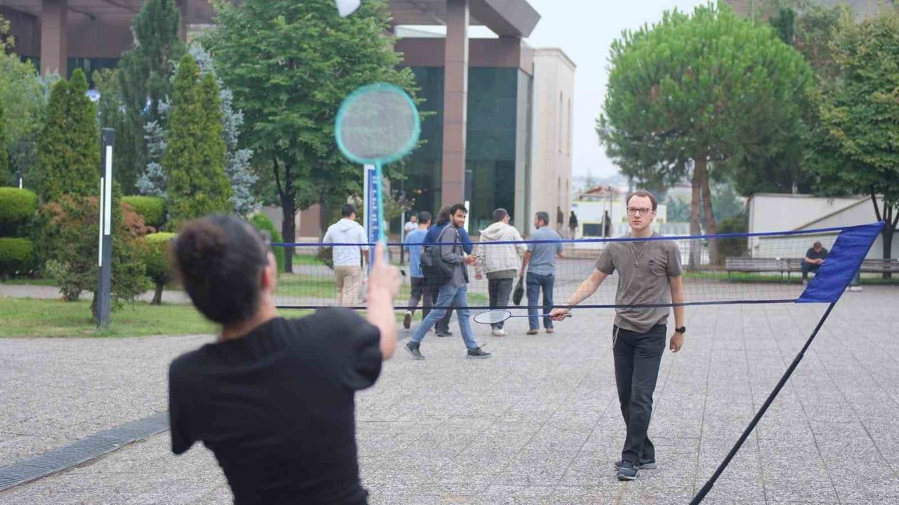 YILDIRIM BELEDİYESİ, TÜRKİYE’NİN DÖRT BİR YANINDAN ÜNİVERSİTE OKUMAK İÇİN BURSA’YA GELEN...