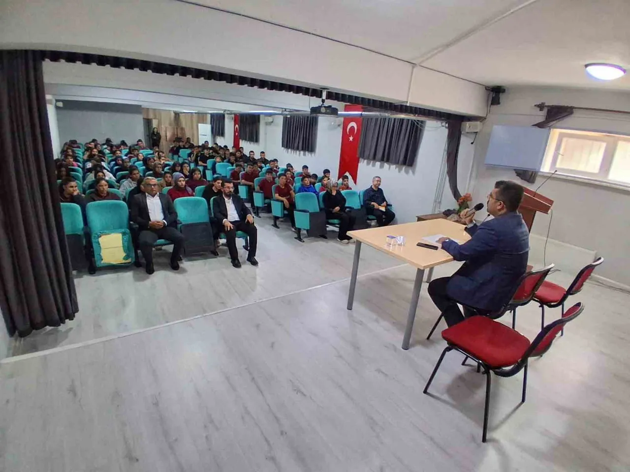 AYDIN'IN BOZDOĞAN İLÇESİNDE CAMİLER VE DİN GÖREVLİLERİ HAFTASI ETKİNLİKLERİ KAPSAMINDA DÜZENLENEN...