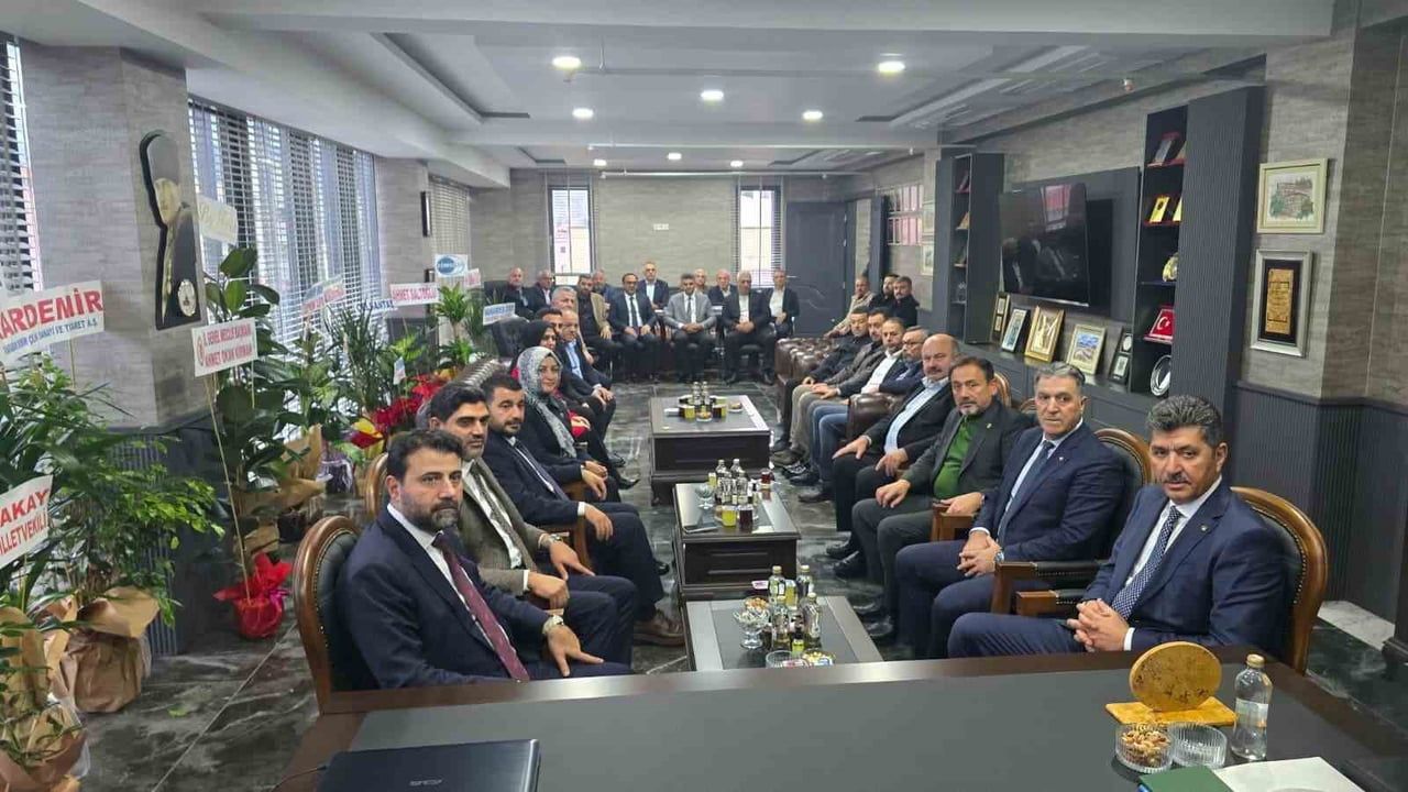 AK PARTİ KARABÜK MİLLETVEKİLLERİ CEM ŞAHİN VE ALİ KESKİNKILIÇ, AK PARTİ İL BAŞKANI FERHAT SALT...