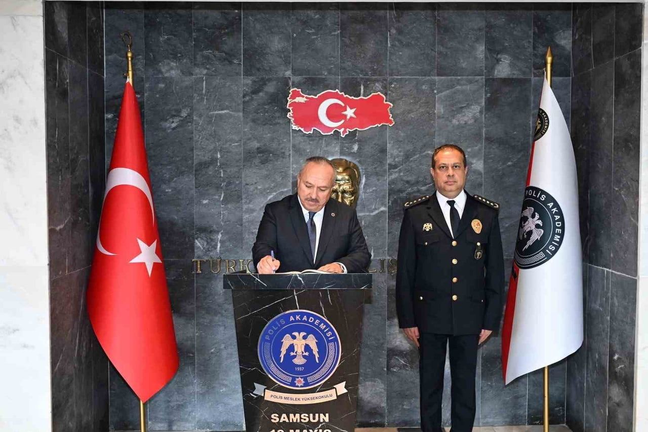 PROGRAMI KAPSAMINDA SAMSUN POLİS MESLEK YÜKSEKOKULUNU (MYO) DA ZİYARET EDEN EMNİYET GENEL MÜDÜRÜ...