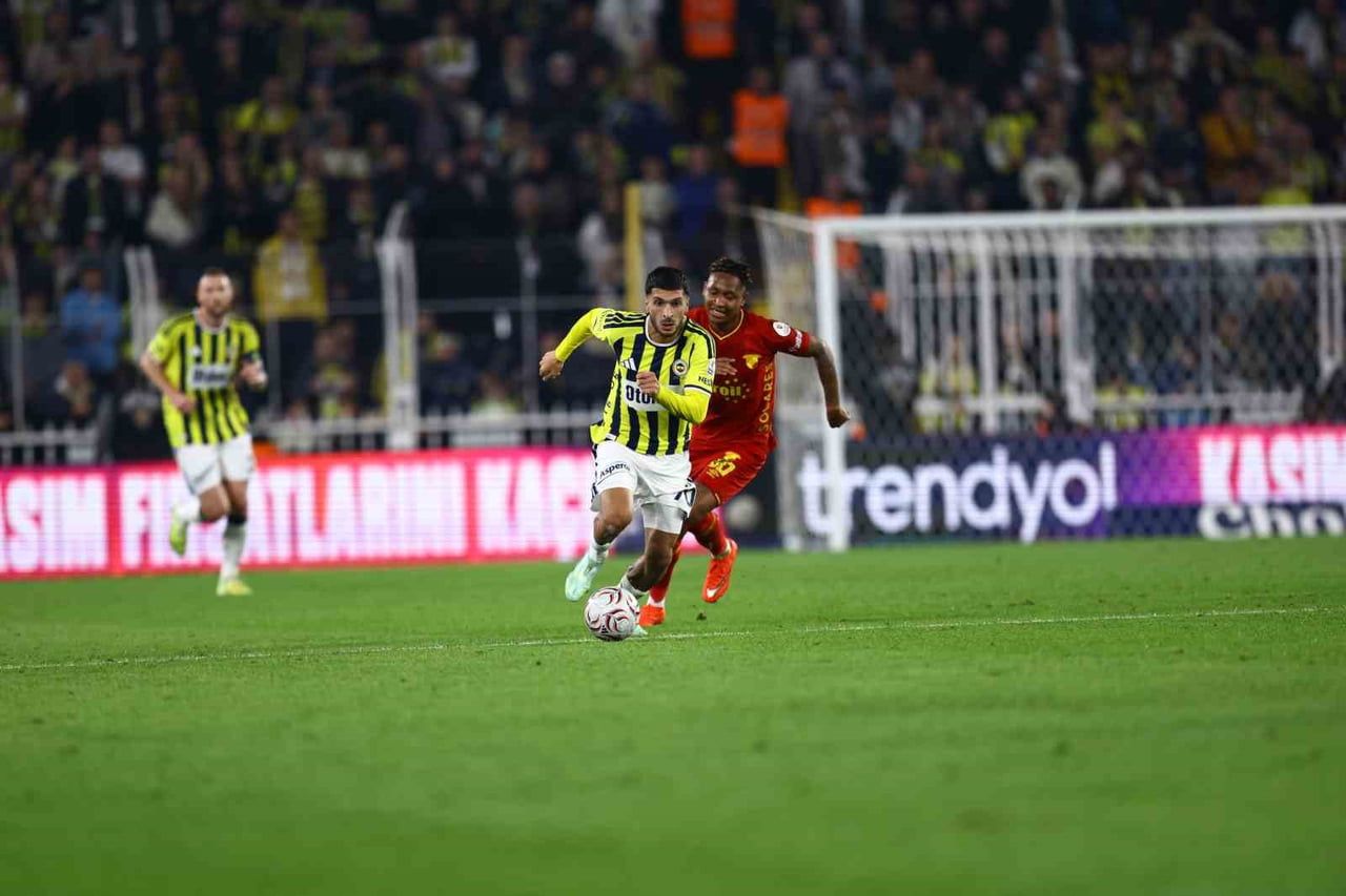 TRENDYOL SÜPER LİG'İN 10. HAFTASINDA FENERBAHÇE, GÖZTEPE'Yİ KONUK EDİYOR. MÜCADELENİN İLK YARISI...