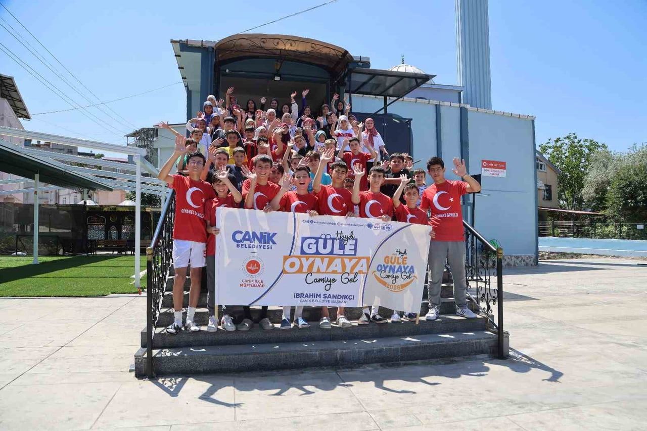 CANİK BELEDİYESİ'NİN "HAYDİ GÜLE OYNAYA CAMİYE GEL" PROJESİYLE ÇOCUKLAR VE AİLELER, CAMİLERDE...