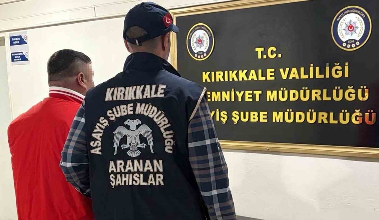 "KULLANMAK İÇİN UYUŞTURUCU VEYA UYARICI MADDE SATIN ALMAK, KABUL ETMEK, BULUNDURMAK VE KULLANMAK"...