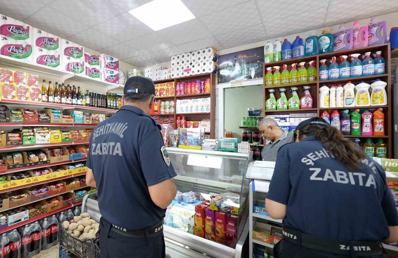 ŞEHİTKAMİL’DE OKUL KANTİNLERİ VE ÇEVRELERİNDE DENETİMLER ARTTI