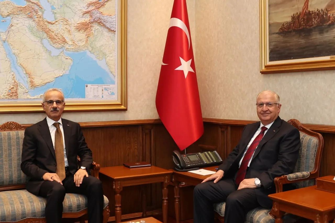 MİLLİ SAVUNMA BAKANI YAŞAR GÜLER, ULAŞTIRMA VE ALTYAPI BAKANI ABDULKADİR URALOĞLU İLE...