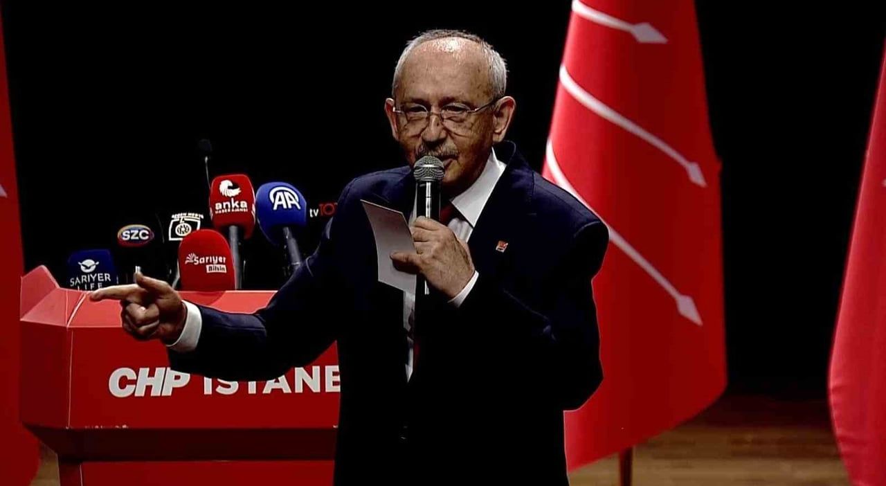 CHP GENEL BAŞKANI KEMAL KILIÇDAROĞLU, SARIYER RAUF DENKTAŞ KÜLTÜR MERKEZİ'NDE DÜZENLENEN ÜYE...