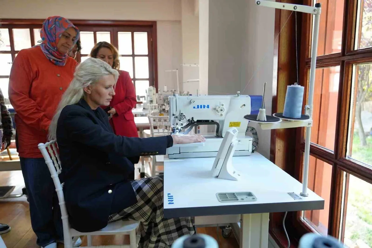 BİLECİK'TE KADIN EMEĞİ ÜRETİMLE BÜYÜYOR