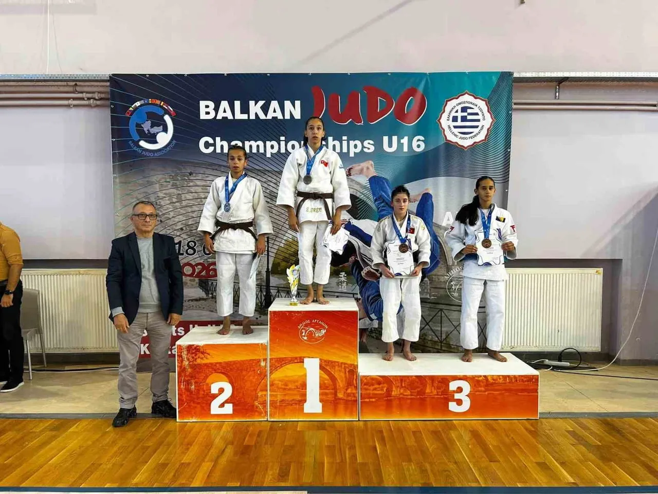 DÜZCE GENÇLİK VE SPOR İL MÜDÜRLÜĞÜ SPORCU EĞİTİM MERKEZİ SPORCUSU ERVA EREN, YUNANİSTAN’DA...