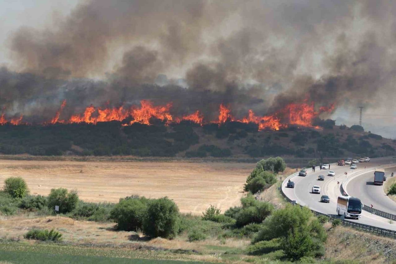 ÇANAKKALE’DE 4 GÜN BOYUNCA HAVA ŞARTLARI NEDENİYLE ORMAN YANGINI RİSKİNİN YÜKSEK OLDUĞU...