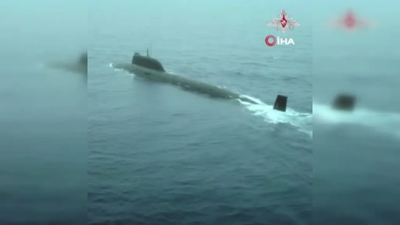 Rusya'nın Pasifik Filosu, Pasifik'te nükleer enerjili bir denizaltıdan seyir füzeleri...