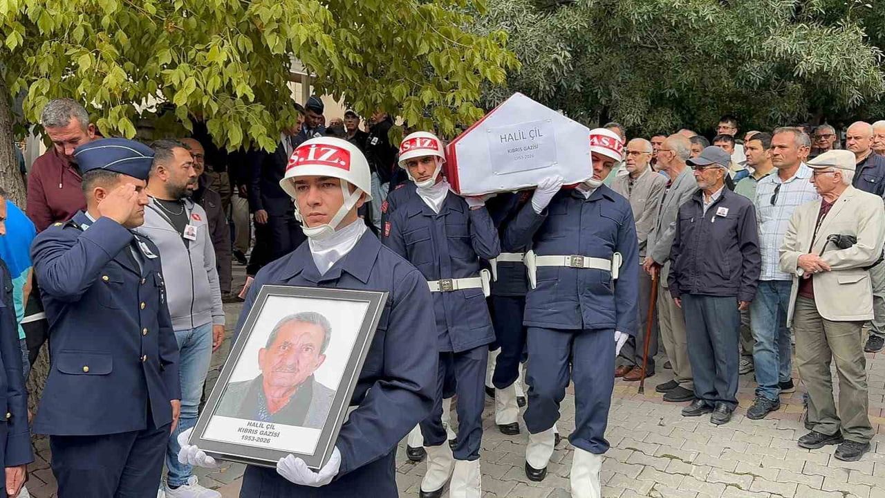 KÜTAHYA'DA 73 YAŞINDA HAYATINI KAYBEDEN KIBRIS GAZİSİ HALİL ÇİL, DÜZENLENEN RESMİ VE ASKERİ...