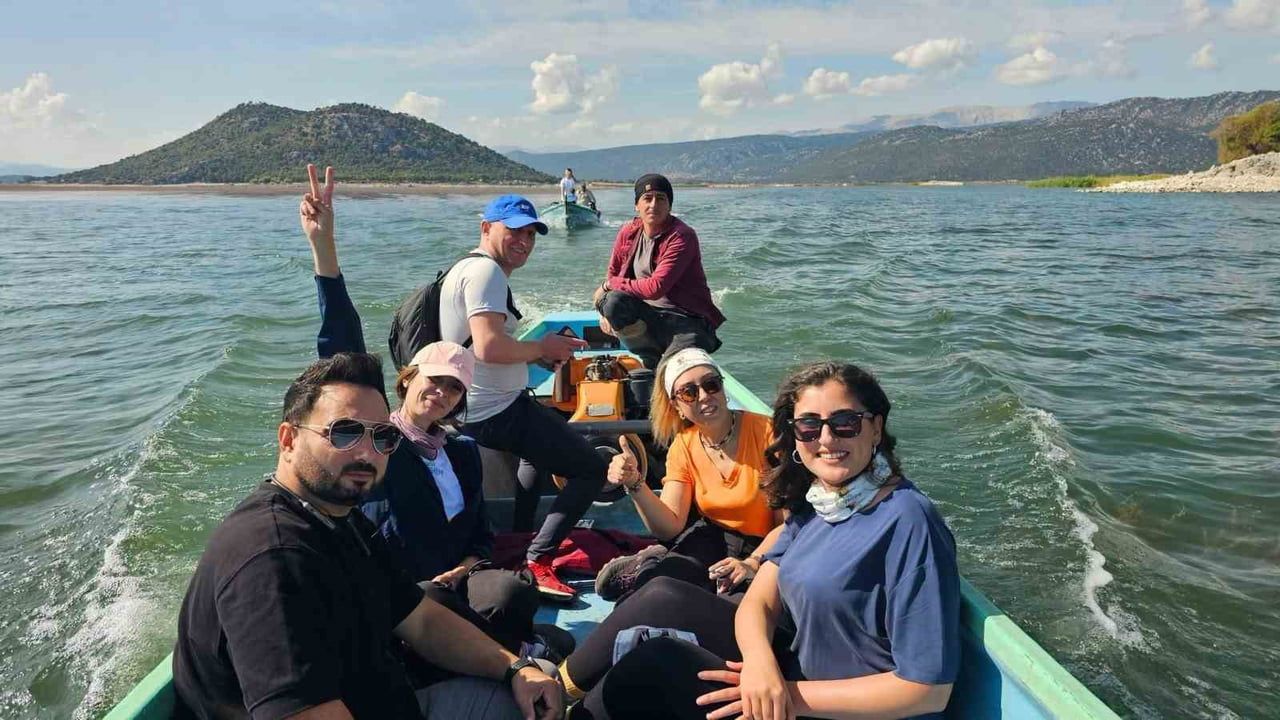 TÜRKİYE’NİN EN BÜYÜK TATLI SU GÖLÜ OLAN BEYŞEHİR GÖLÜ’NDE YER ALAN 33 ADADAN BİRİ OLAN HACIAKİF...