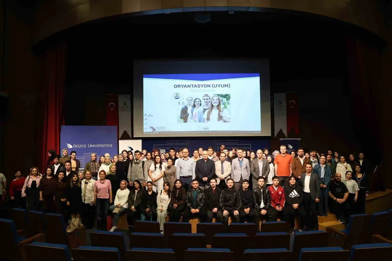 2026-2027 EĞİTİM-ÖĞRETİM YILI'NIN BAŞLADIĞI DÜZCE ÜNİVERSİTESİ’NDE, YENİ KAYIT YAPTIRAN...