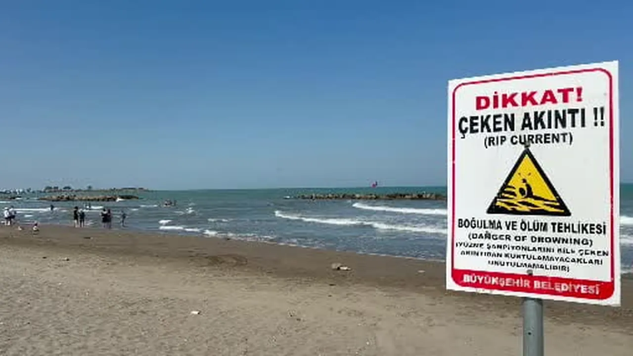Samsun'da aynı yerde peş peşe boğulma tehlikesi: 4 kişi hastaneye kaldırıldı