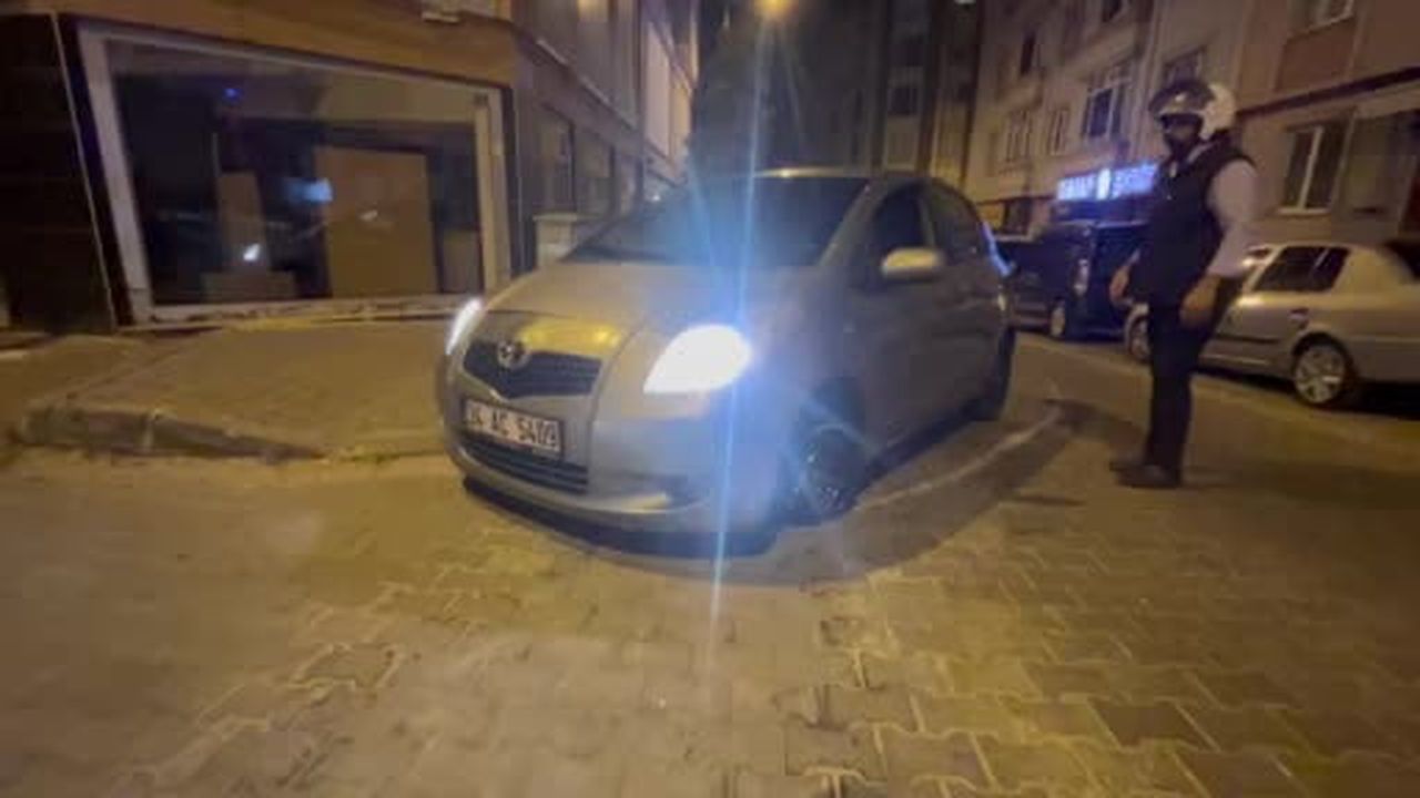 Tekirdağ'da jant üzerinde seyreden alkollü sürücü polise yakalandı