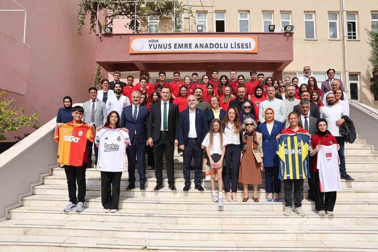 NİĞDE’DE ŞEHİT PİYADE YÜZBAŞI YİĞİTCAN ÇİĞA’NIN ÖĞRETMENİ SELMA ARICI TARAFINDAN YAZILAN MEKTUPLA...