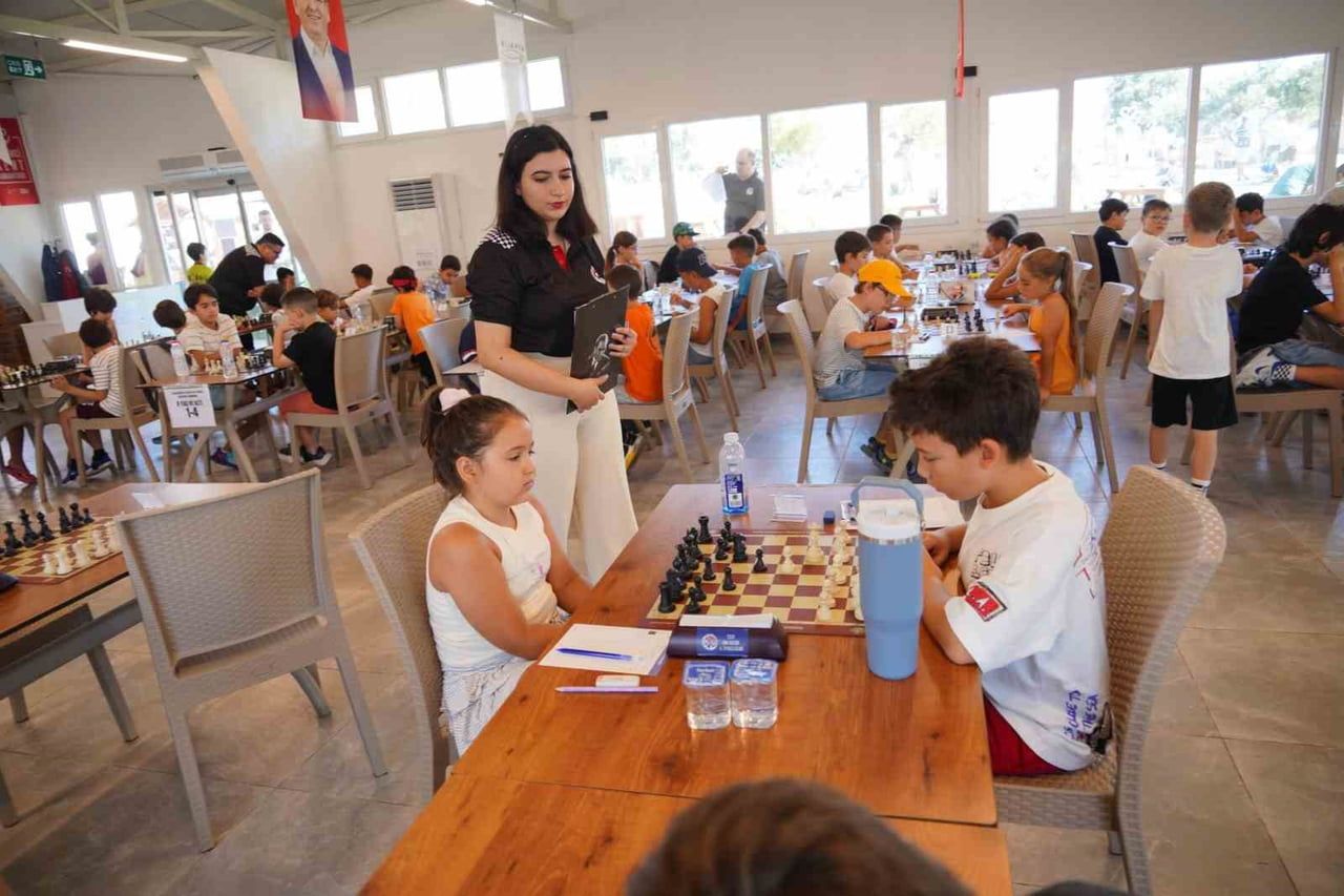 BALIKESİR’İN AYVALIK İLÇESİNDE TÜRKİYE SATRANÇ FEDERASYONU BALIKESİR İL TEMSİLCİLİĞİ İLE AYVALIK...