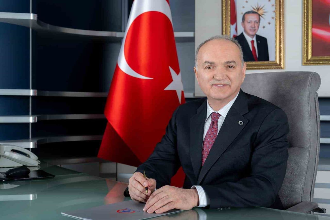 DÜZCE BELEDİYE BAŞKANI DR. FARUK ÖZLÜ, 19 EYLÜL GAZİLER GÜNÜ DOLAYISIYLA BİR MESAJ YAYIMLADI....