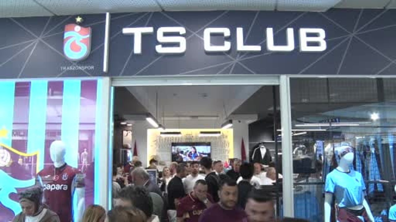 Trabzonsporlular Federasyonu, Trabzonspor'a destek olmak amacıyla başlattığı ‘61 bin Forma...