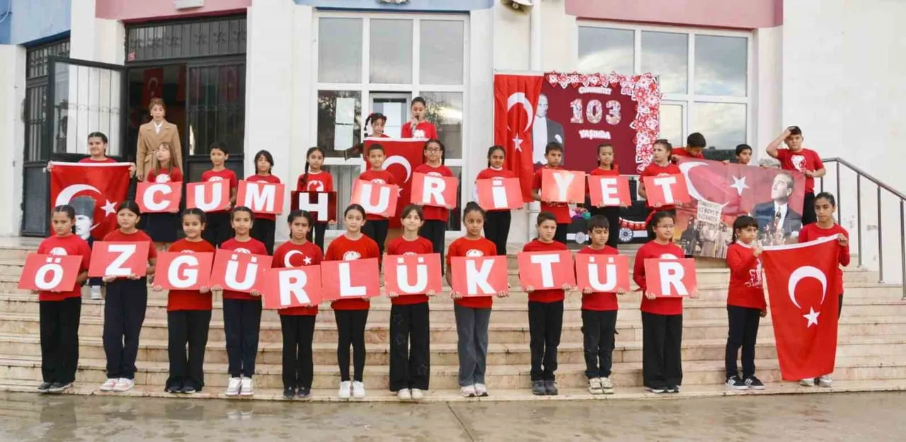 KUTLAMALARIN GERÇEKLEŞTİRİLDİĞİ OKULLARDAN BİRİ OLAN DR. ÖMER FARUK MERİÇ İLKOKULU’NDA DA...