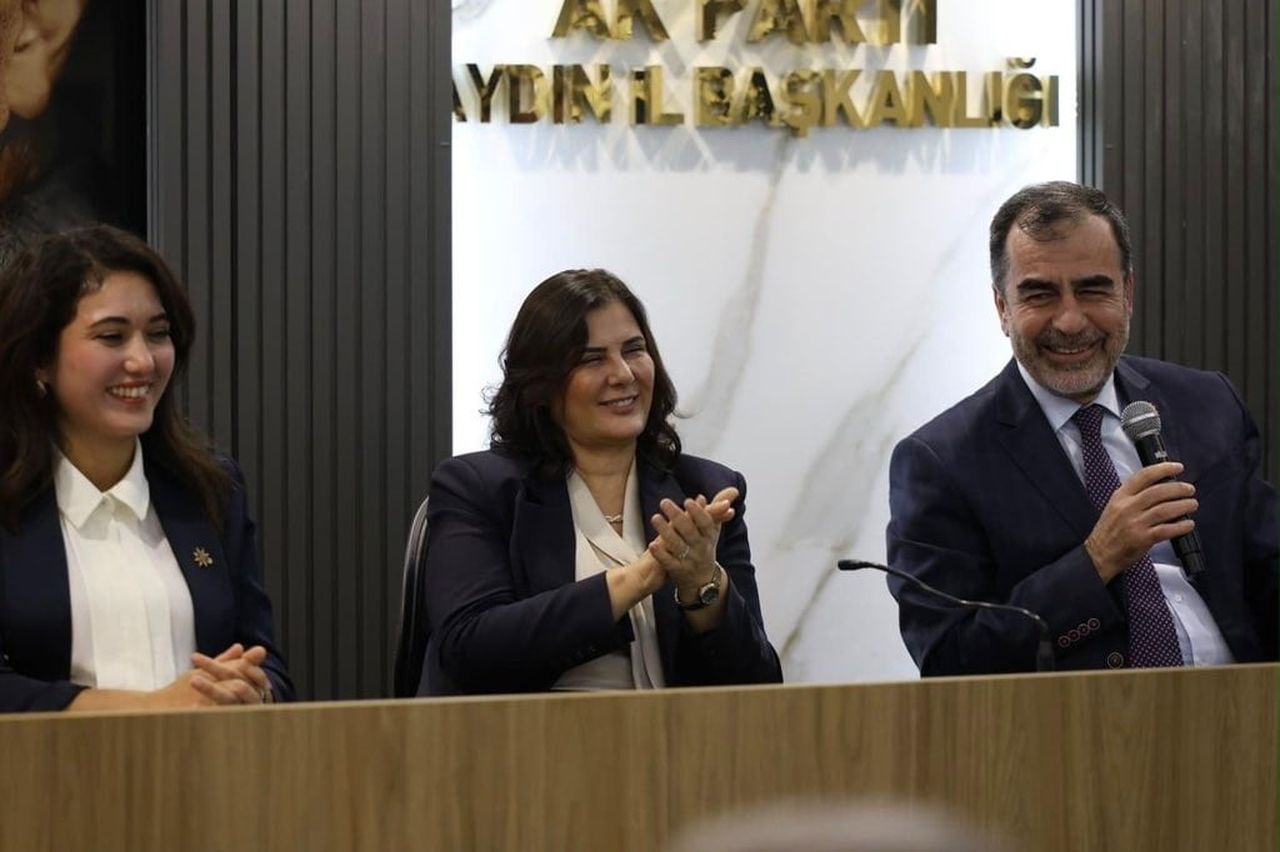 AYDIN BÜYÜKŞEHİR BELEDİYE BAŞKANI ÖZLEM ÇERÇİOĞLU, SON BİR BUÇUK YILDA 17 İLÇEDE YAPILAN VE DEVAM...
